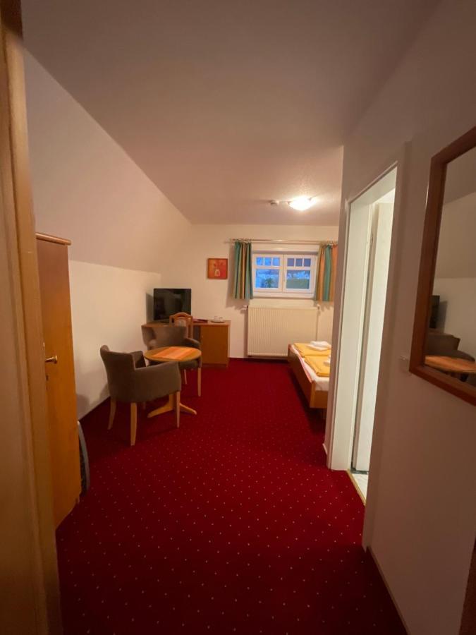 Gaststaette & Pension Waldschloesschen 奥伯霍夫 外观 照片
